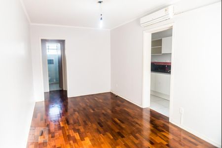 Sala de apartamento para alugar com 1 quarto, 48m² em Petrópolis, Porto Alegre