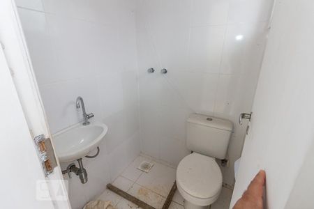 Casa de condomínio à venda com 170m², 4 quartos e 1 vaga Casa de condomínio à venda com 170m², 4 quartos e 1 vagaBanheiro Externo