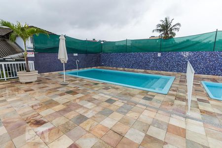 Casa de condomínio à venda com 170m², 4 quartos e 1 vaga Casa de condomínio à venda com 170m², 4 quartos e 1 vagaÁrea comum - Piscina