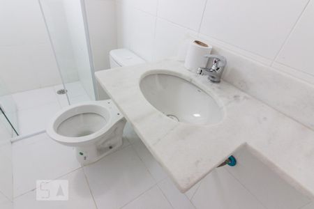 Banheiro de apartamento para alugar com 2 quartos, 51m² em Vila Guilherme, São Paulo
