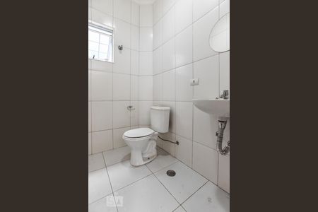 Casa à venda com 211m², 3 quartos e 3 vagasBanheiro do Quintal