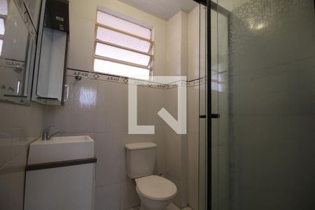 Banheiro de apartamento para alugar com 1 quarto, 37m² em Navegantes, Porto Alegre