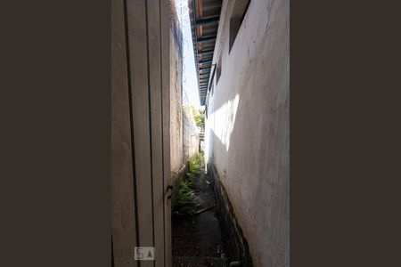 Casa à venda com 160m², 3 quartos e 8 vagasCorredor lateral