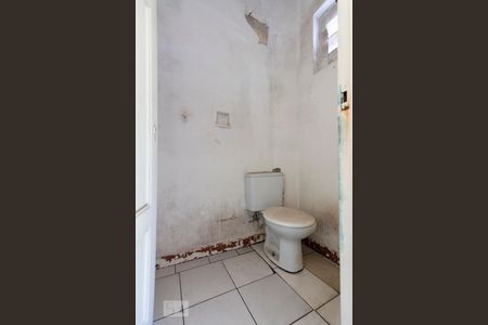 Casa à venda com 160m², 3 quartos e 8 vagasBanheiro de Serviço