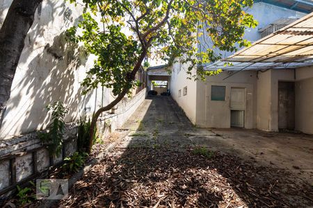 Casa à venda com 160m², 3 quartos e 8 vagasÁrea Externa