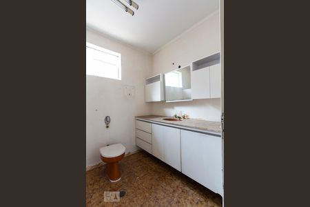 Casa à venda com 160m², 3 quartos e 8 vagasBanheiro Social