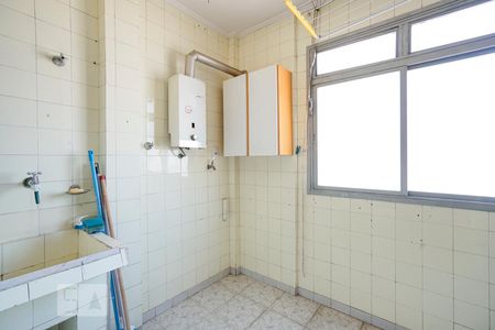 Apartamento à venda com 96m², 3 quartos e 2 vagas Apartamento à venda com 96m², 3 quartos e 2 vagasÁrea de serviço