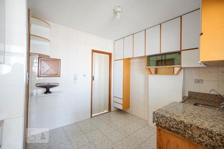 Apartamento à venda com 96m², 3 quartos e 2 vagas Apartamento à venda com 96m², 3 quartos e 2 vagasCozinha