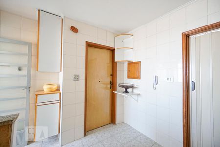 Apartamento à venda com 96m², 3 quartos e 2 vagas Apartamento à venda com 96m², 3 quartos e 2 vagasCozinha
