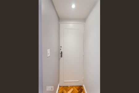 Hall de entrada social de apartamento para alugar com 2 quartos, 74m² em Lagoa, Rio de Janeiro