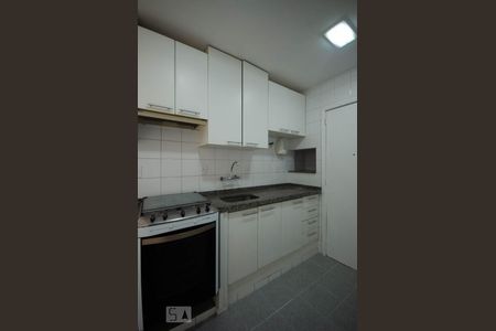 Apartamento para alugar com 74m², 2 quartos e 1 vaga Apartamento para alugar com 74m², 2 quartos e 1 vagaCozinha