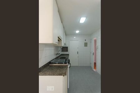 Apartamento para alugar com 74m², 2 quartos e 1 vaga Apartamento para alugar com 74m², 2 quartos e 1 vagaCozinha