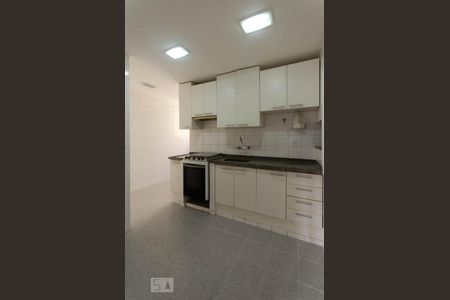 Apartamento para alugar com 74m², 2 quartos e 1 vaga Apartamento para alugar com 74m², 2 quartos e 1 vagaCozinha