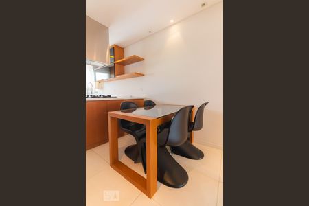 Apartamento à venda com 196m², 4 quartos e 3 vagas Apartamento à venda com 196m², 4 quartos e 3 vagasCozinha