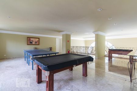 Apartamento à venda com 196m², 4 quartos e 3 vagas Apartamento à venda com 196m², 4 quartos e 3 vagasSalão de Jogos - Condomínio