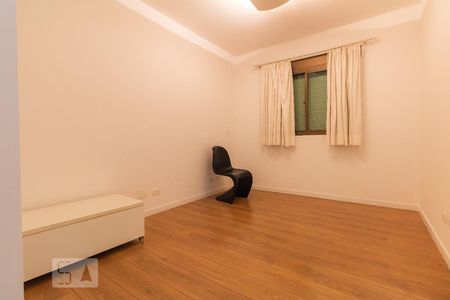 Apartamento à venda com 196m², 4 quartos e 3 vagas Apartamento à venda com 196m², 4 quartos e 3 vagasSuíte 2