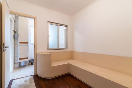 Apartamento à venda com 160m², 3 quartos e 2 vagasQuarto de serviço