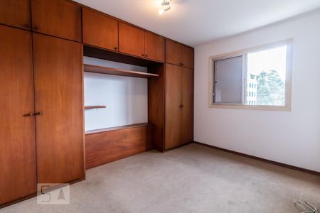 Apartamento à venda com 160m², 3 quartos e 2 vagasSuíte 2