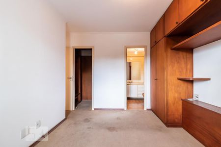 Apartamento à venda com 160m², 3 quartos e 2 vagasSuíte 2