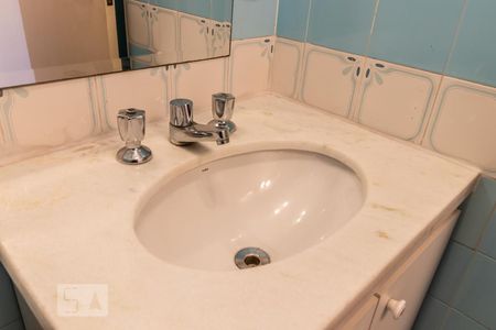 Apartamento à venda com 160m², 3 quartos e 2 vagasDetalhe do Banheiro do Corredor