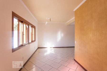 Sala de casa à venda com 4 quartos, 209m² em Camaquã, Porto Alegre