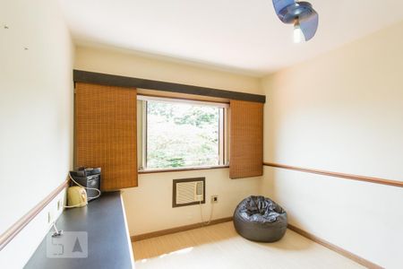 Quarto 2 (Segundo Andar) de casa de condomínio para alugar com 3 quartos, 436m² em Freguesia (jacarepaguá), Rio de Janeiro