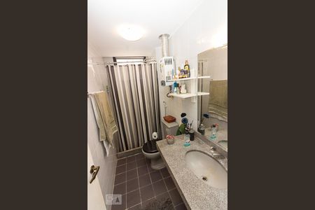 Banheiro de apartamento para alugar com 2 quartos, 95m² em Recreio dos Bandeirantes, Rio de Janeiro