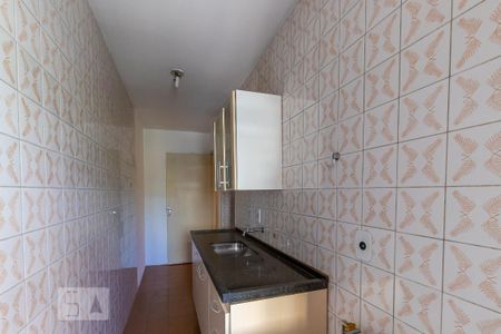 Cozinha de apartamento para alugar com 1 quarto, 35m² em Cambuí, Campinas