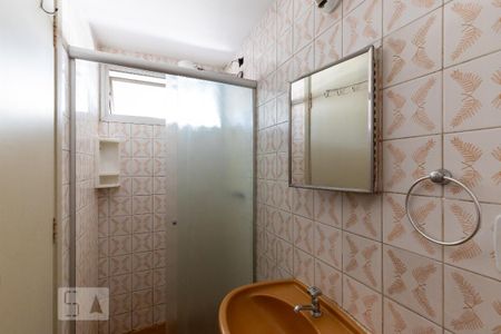 Banheiro da suíte de apartamento para alugar com 1 quarto, 35m² em Cambuí, Campinas