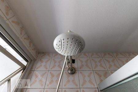 Banheiro da suíte de apartamento para alugar com 1 quarto, 35m² em Cambuí, Campinas