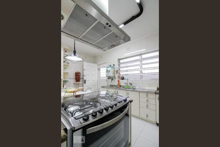 Casa à venda com 275m², 4 quartos e 4 vagasCozinha