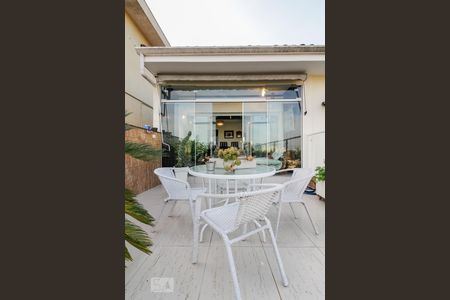 Casa à venda com 275m², 4 quartos e 4 vagasVaranda