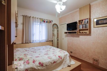 Casa à venda com 275m², 4 quartos e 4 vagasSuíte 2