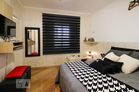 Casa à venda com 275m², 4 quartos e 4 vagasSuíte 1