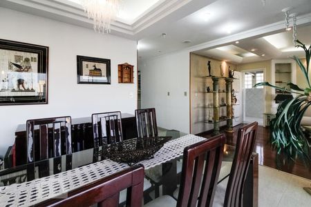 Sala de casa para alugar com 4 quartos, 275m² em Jardim Pinheiros, São Paulo
