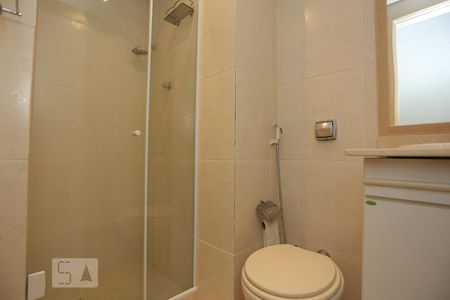 Banheiro  de apartamento para alugar com 2 quartos, 80m² em Copacabana, Rio de Janeiro