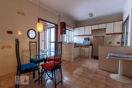 Cozinha de casa de condomínio à venda com 3 quartos, 200m² em Parque Imperador, Campinas