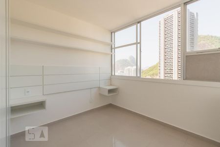 Apartamento à venda com 97m², 3 quartos e 1 vaga Apartamento à venda com 97m², 3 quartos e 1 vagaSuíte