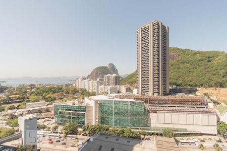 Apartamento à venda com 97m², 3 quartos e 1 vaga Apartamento à venda com 97m², 3 quartos e 1 vagaSuíte