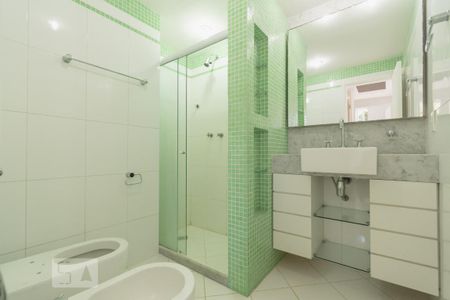 Apartamento à venda com 97m², 3 quartos e 1 vaga Apartamento à venda com 97m², 3 quartos e 1 vagaBanheiro da Suíte
