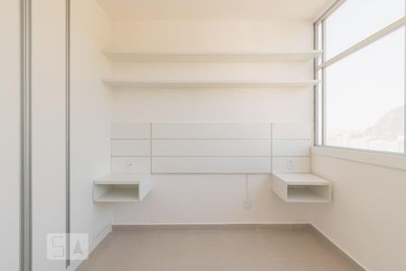 Apartamento à venda com 97m², 3 quartos e 1 vaga Apartamento à venda com 97m², 3 quartos e 1 vagaSuíte