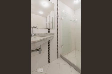 Banheiro de apartamento à venda com 3 quartos, 97m² em Botafogo, Rio de Janeiro