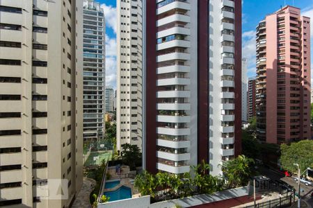 Apartamento à venda com 66m², 1 quarto e 1 vagaVista