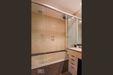 Apartamento à venda com 70m², 1 quarto e 1 vagaBanheiro