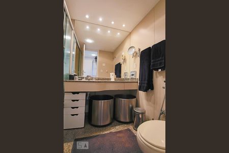 Apartamento à venda com 70m², 1 quarto e 1 vagaBanheiro