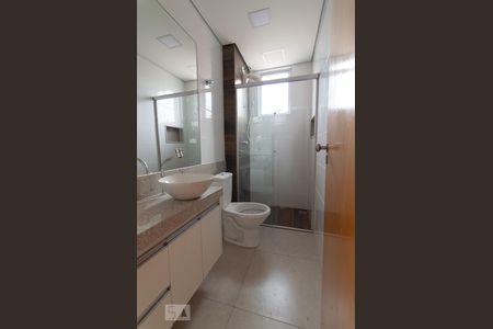 Banheiro de kitnet/studio para alugar com 1 quarto, 36m² em Ouro Preto, Belo Horizonte