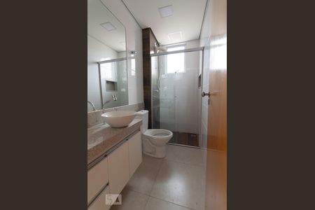 Banheiro de kitnet/studio à venda com 1 quarto, 36m² em Ouro Preto, Belo Horizonte