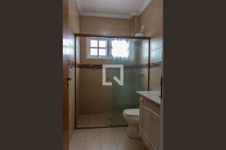 Casa para alugar com 250m², 4 quartos e 4 vagasBanheiro 1