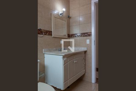 Casa para alugar com 250m², 4 quartos e 4 vagasBanheiro 1