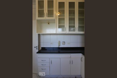 Apartamento para alugar com 180m², 3 quartos e 3 vagas Apartamento para alugar com 180m², 3 quartos e 3 vagasCozinha